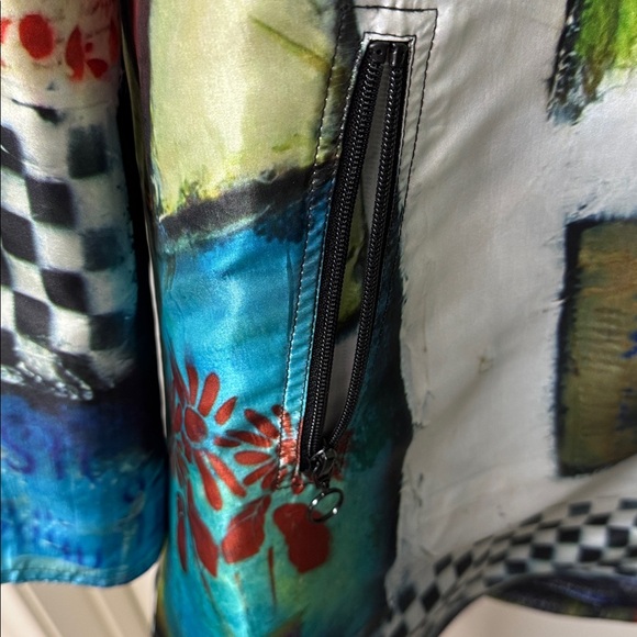 Raincoat - Picture 4 of 5